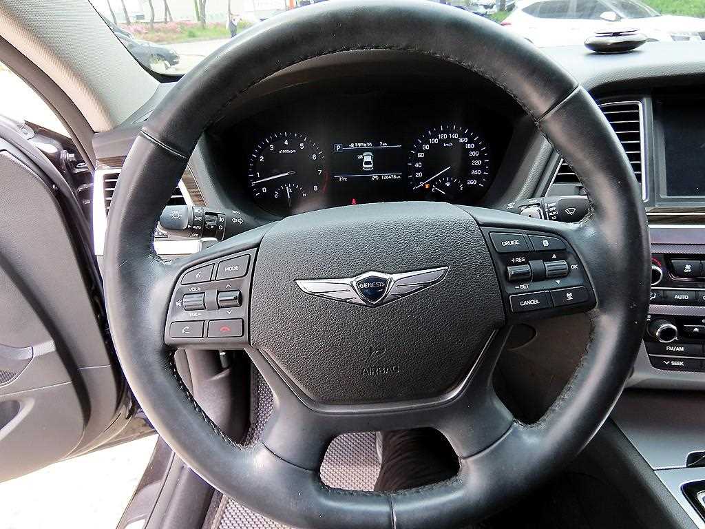 Genesis G80 - Vista 8