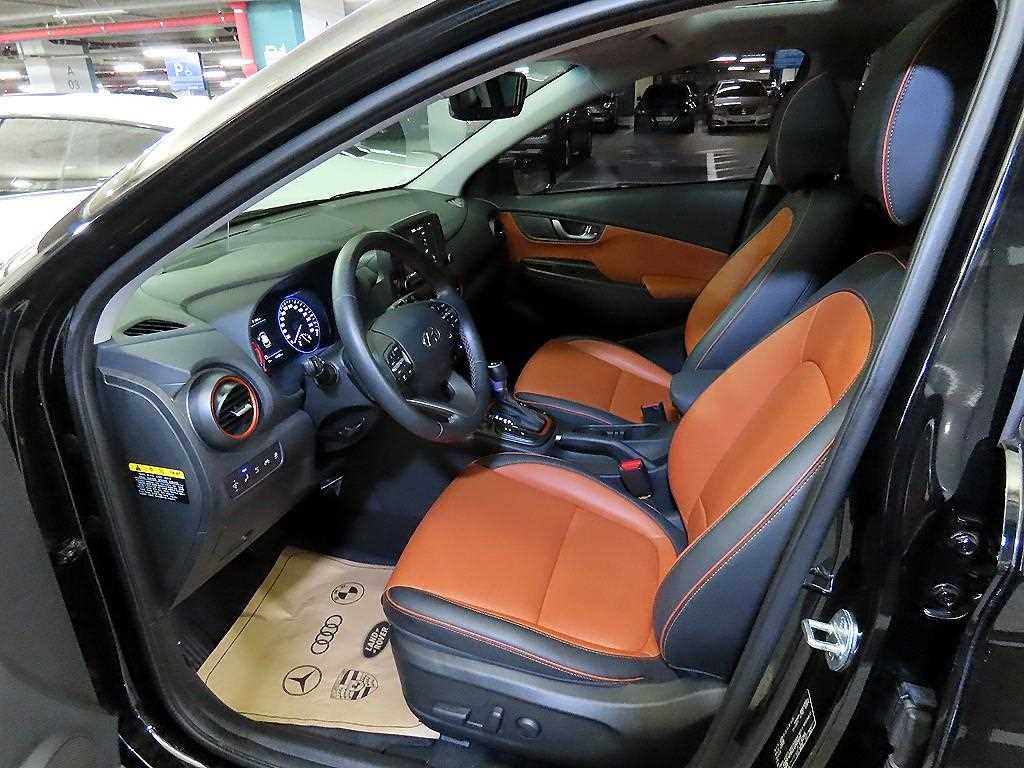 HYUNDAI Kona - Vista 6
