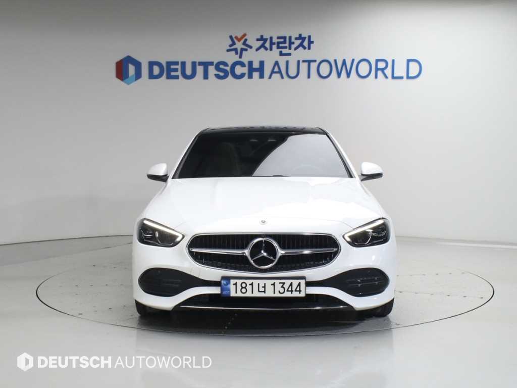 Mercedes Benz C Class - Vista 3