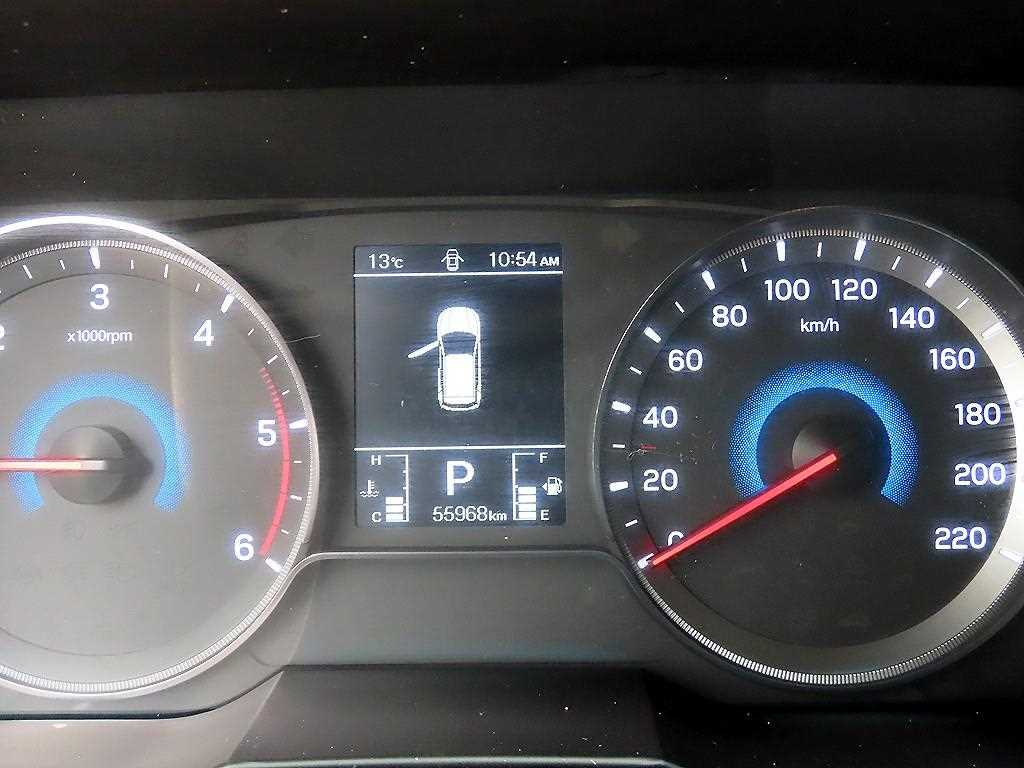 Ssangyong Tivoli - Vista 9