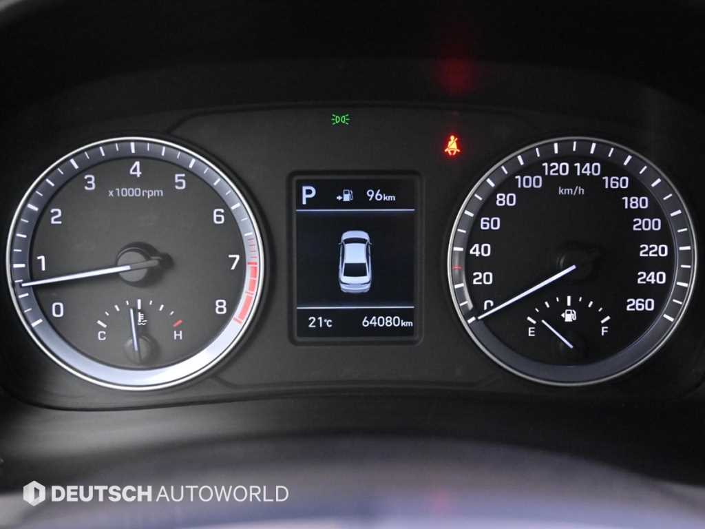 HYUNDAI Sonata - Vista 8