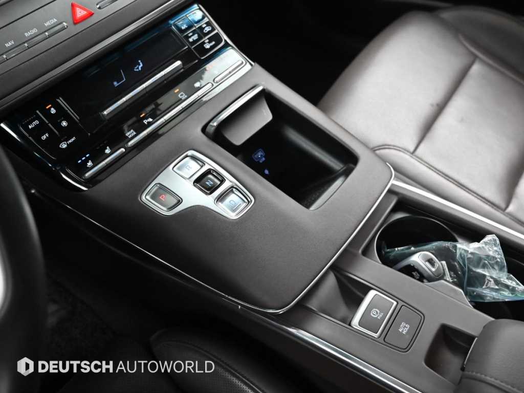 HYUNDAI Grandeur - Vista 9