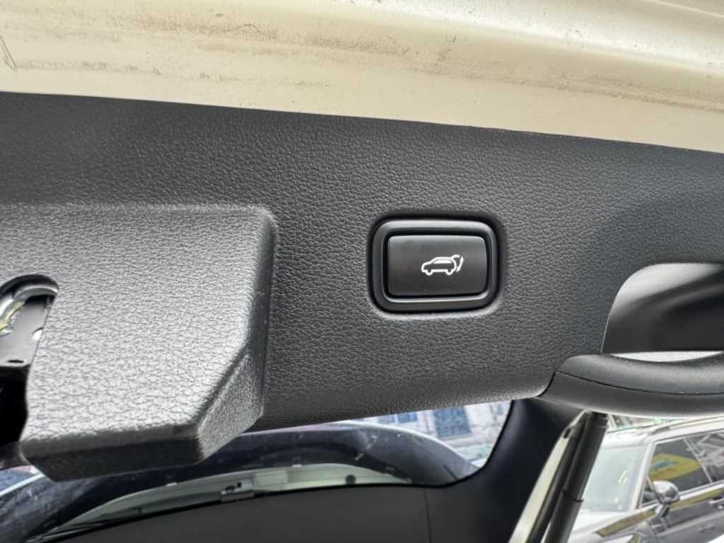 KIA Sportage - Vista 8