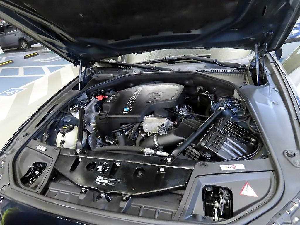 BMW 5 Series 2015 Azul - Importación desde Corea - HF Imports Iquique - Foto 19