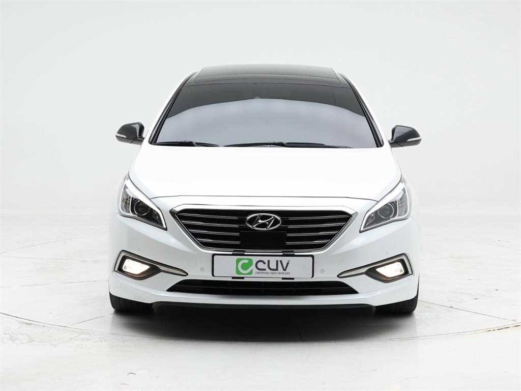HYUNDAI Sonata - Vista 2