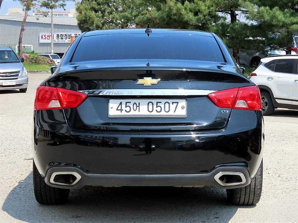 Chevrolet Impala - Vista 4