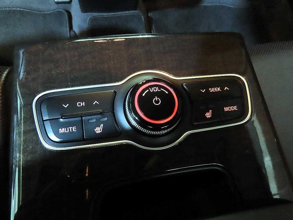 KIA K7 2014 Negro - Importación desde Corea - HF Imports Iquique - Foto 15