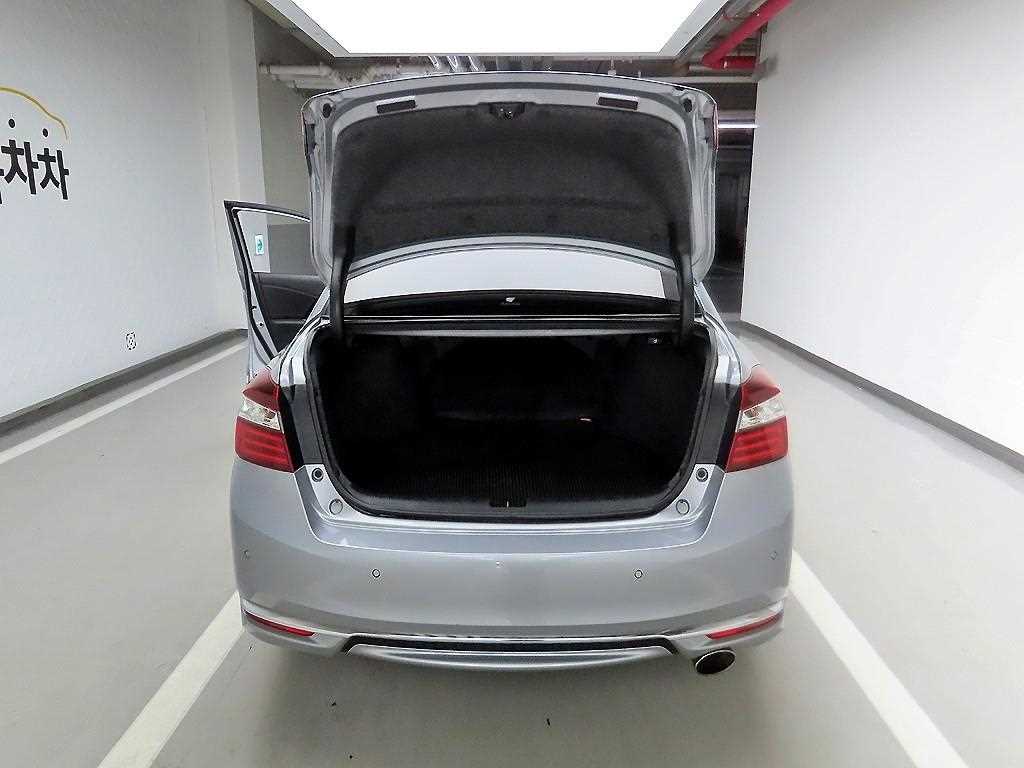 Honda Accord - Vista 5