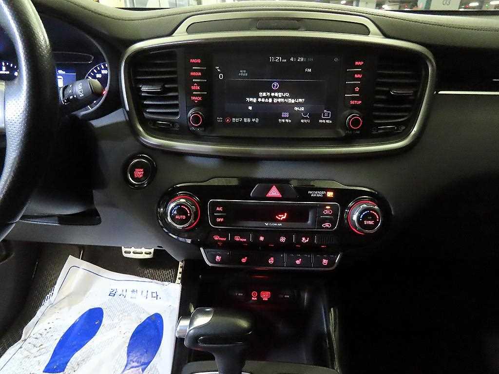 KIA Sorento - Vista 11