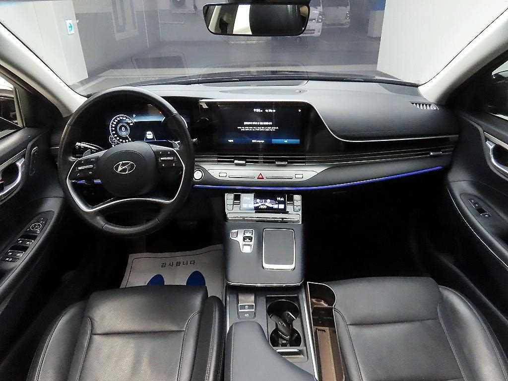HYUNDAI Grandeur - Vista 8