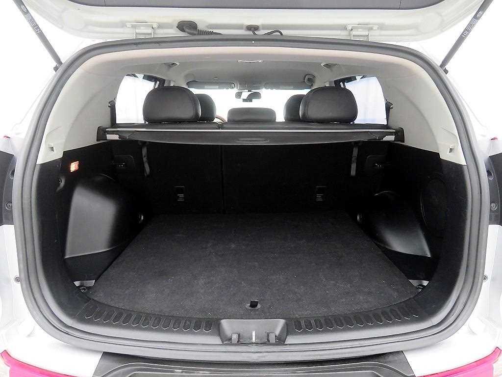 KIA Sportage - Vista 5
