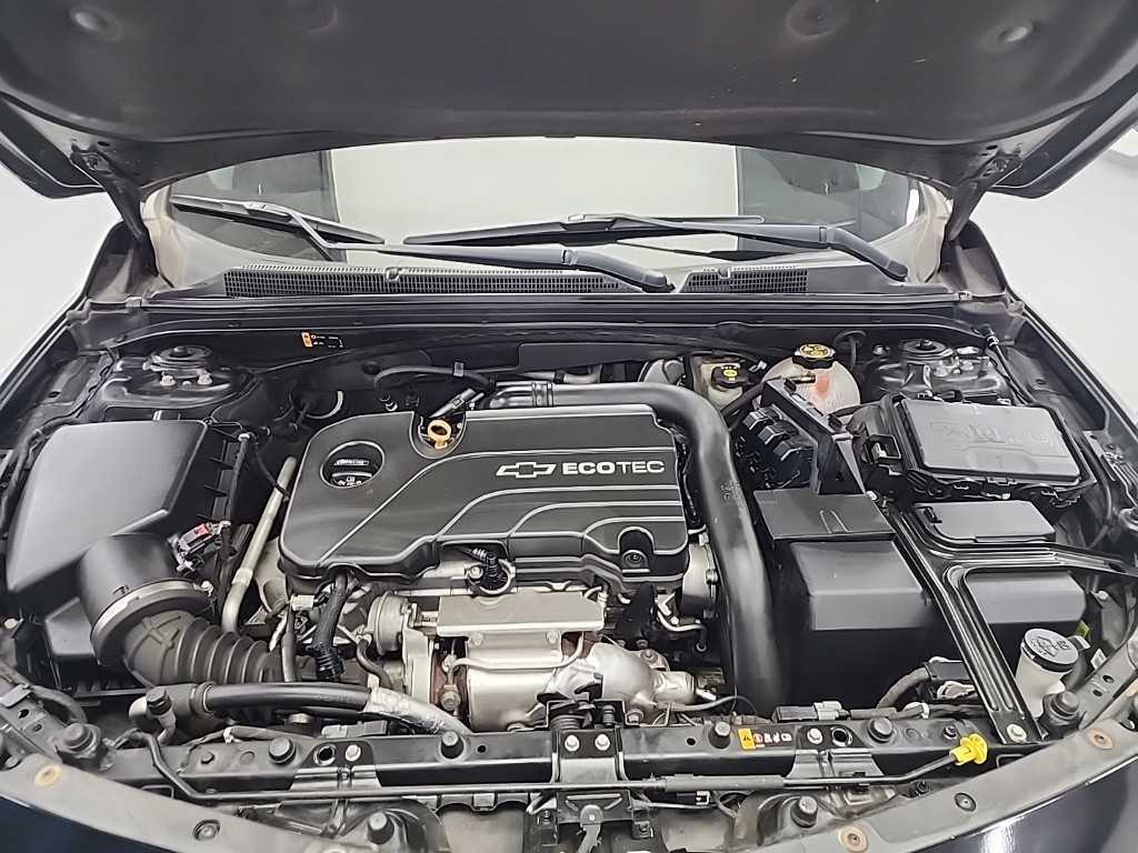 Chevrolet Malibu - Vista 5