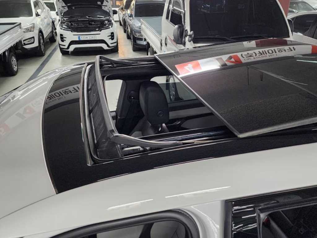 Land Rover Range Rover Bike 2026 Blanco - Importación desde Corea - HF Imports Iquique - Foto 14
