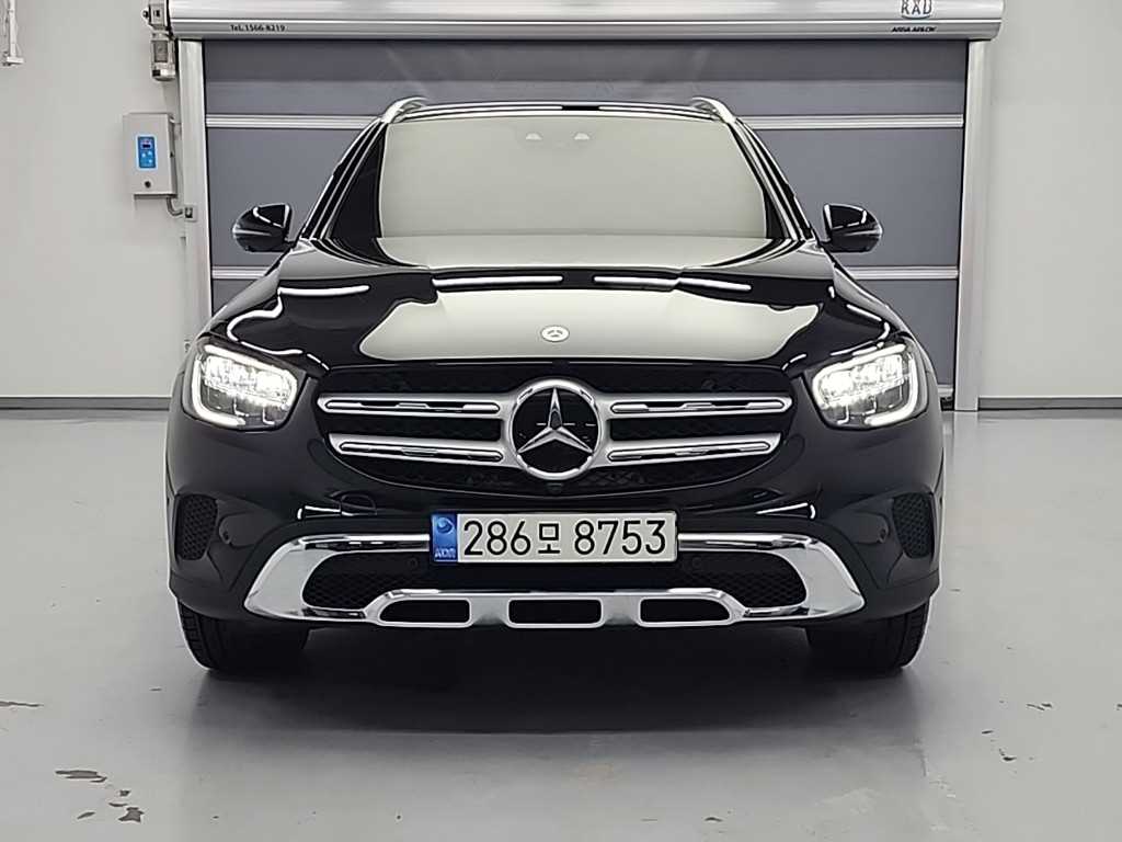 Mercedes Benz GLC Class - Vista 2