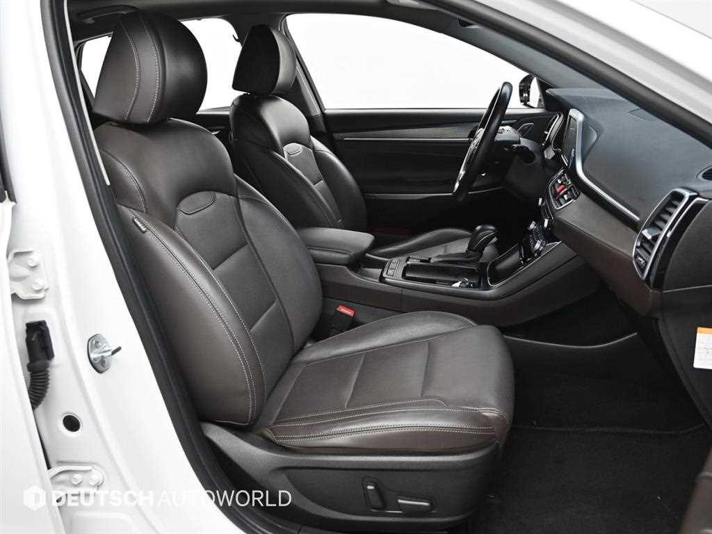 HYUNDAI Grandeur - Vista 10