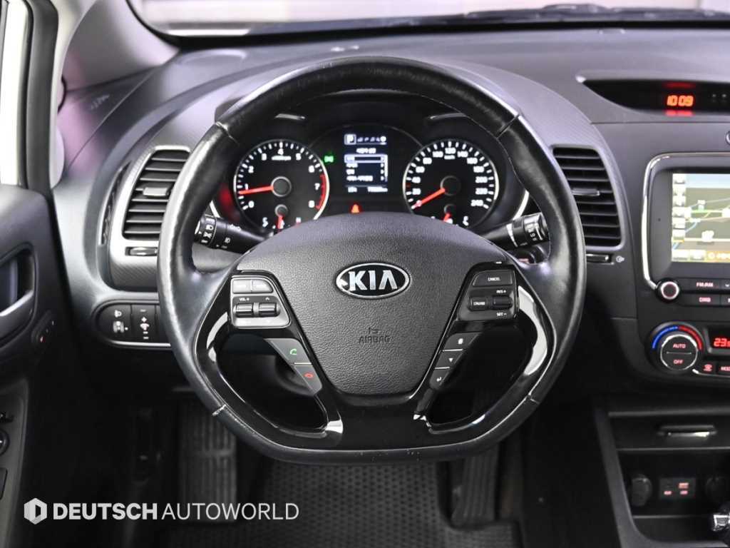 KIA K3 2016 the color of pearl - Importación desde Corea - HF Imports Iquique - Foto 13
