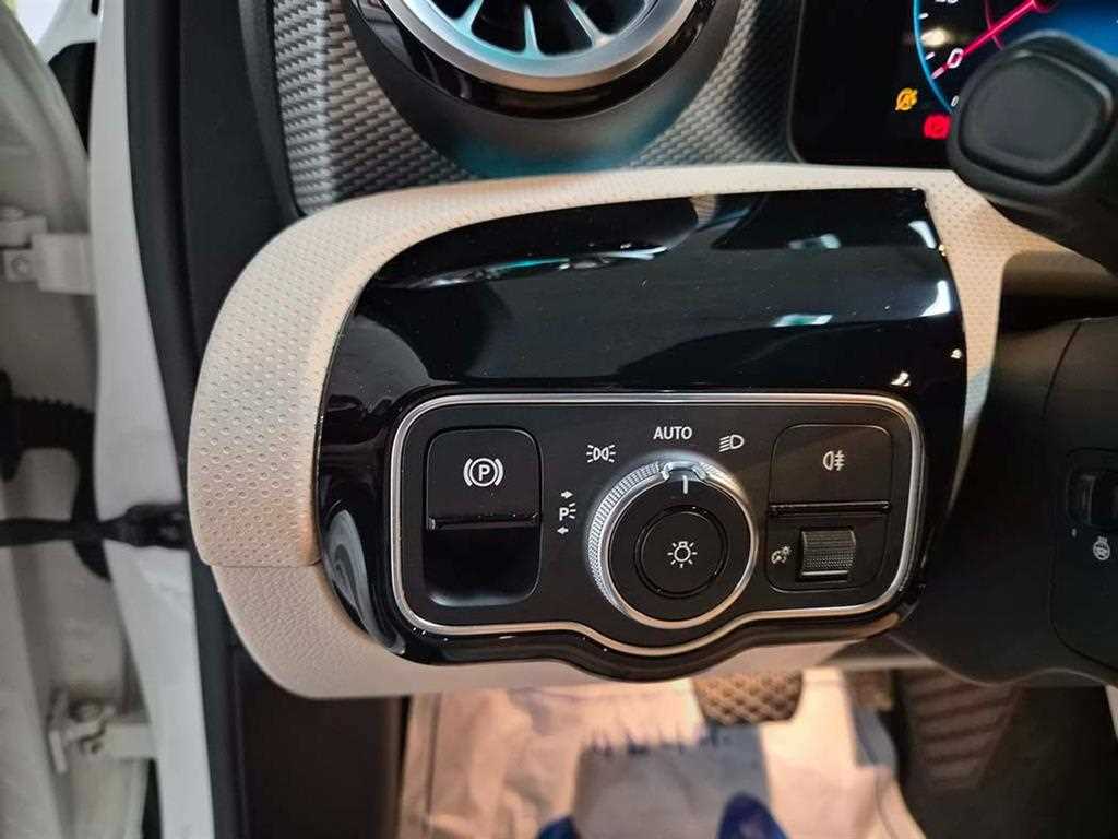 Mercedes Benz A Class 2021 Blanco - Importación desde Corea - HF Imports Iquique - Foto 13
