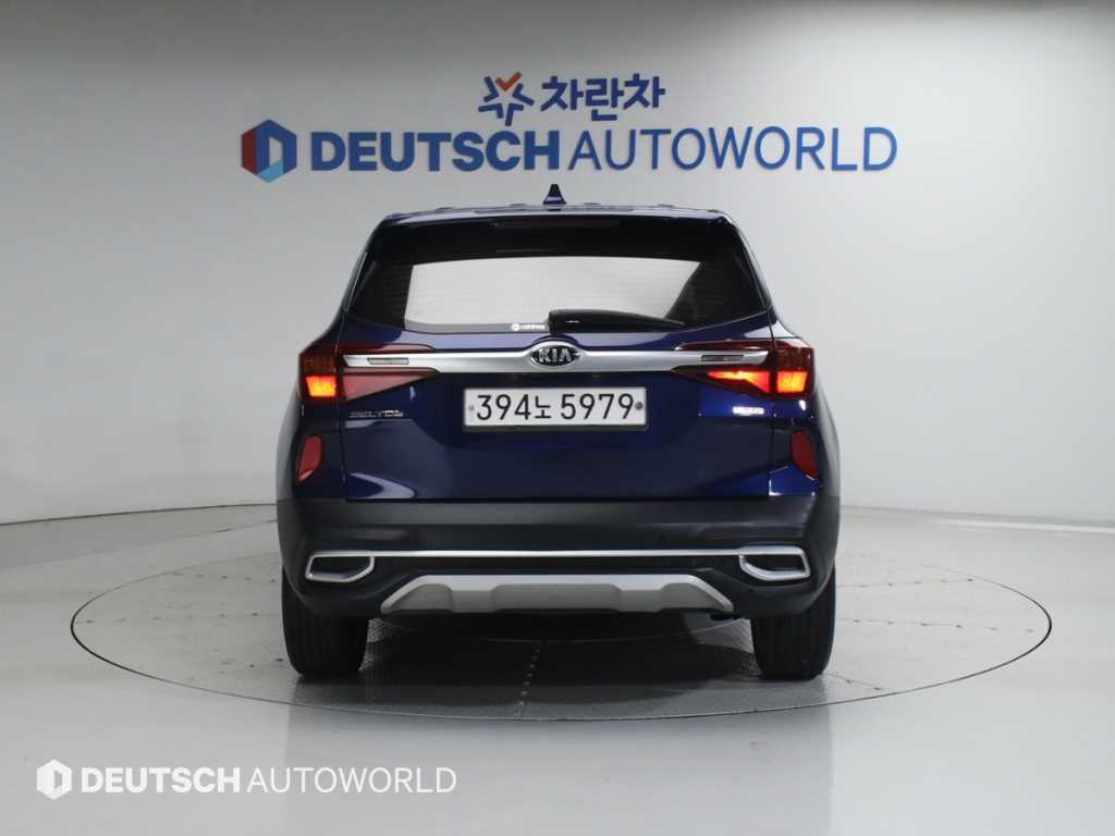 KIA Seltos - Vista 4