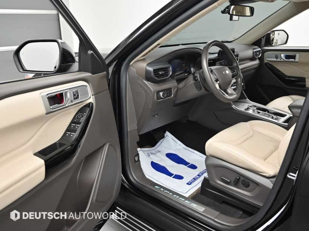 Ford Explorer - Vista 11
