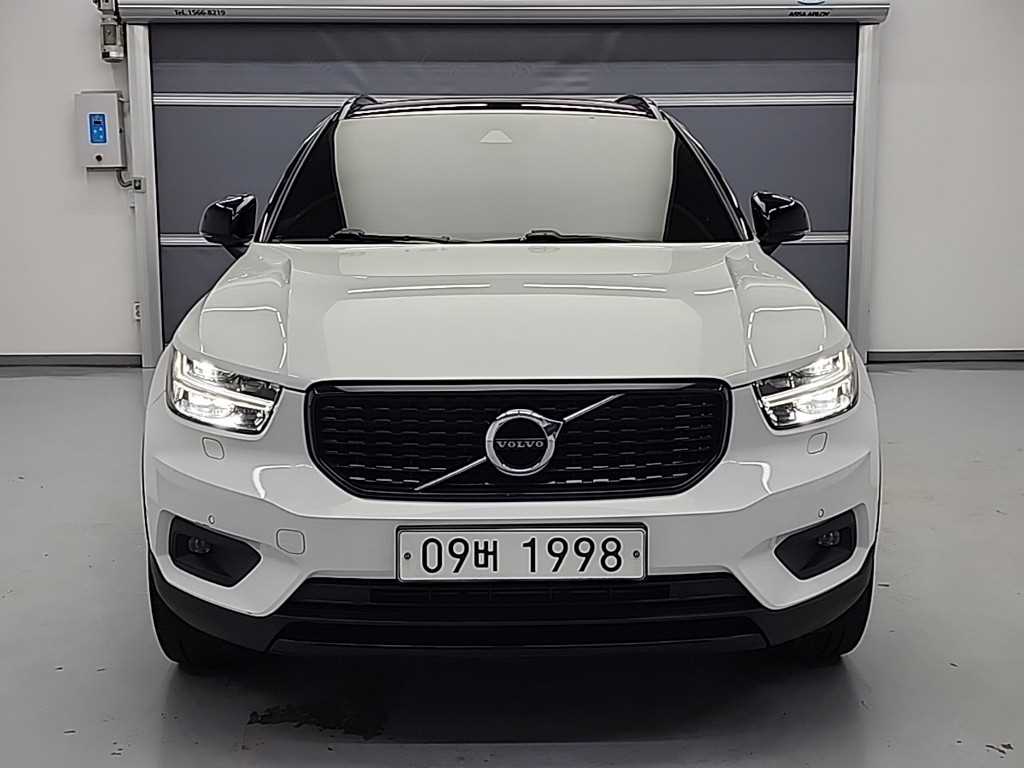 Volvo XC40 - Vista 2