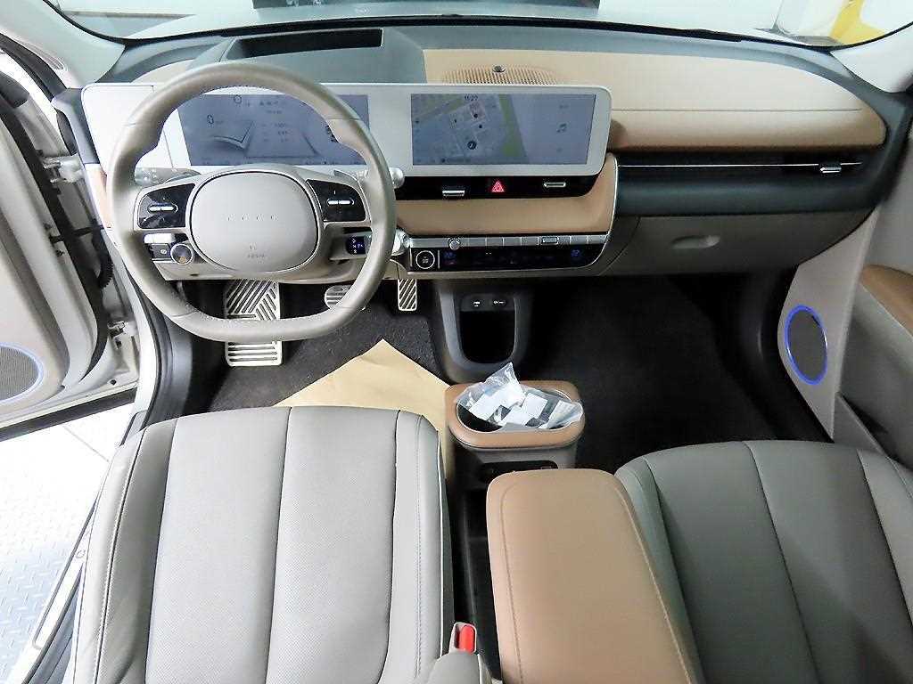 HYUNDAI Ioniq 5 - Vista 7
