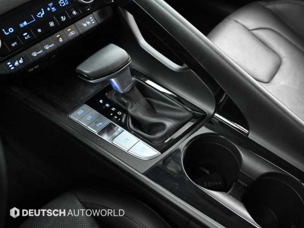 HYUNDAI Avante - Vista 12