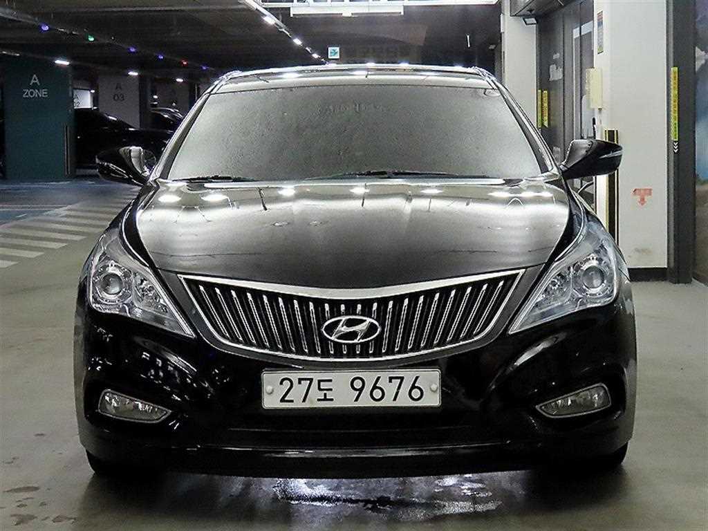 HYUNDAI Grandeur - Vista 2