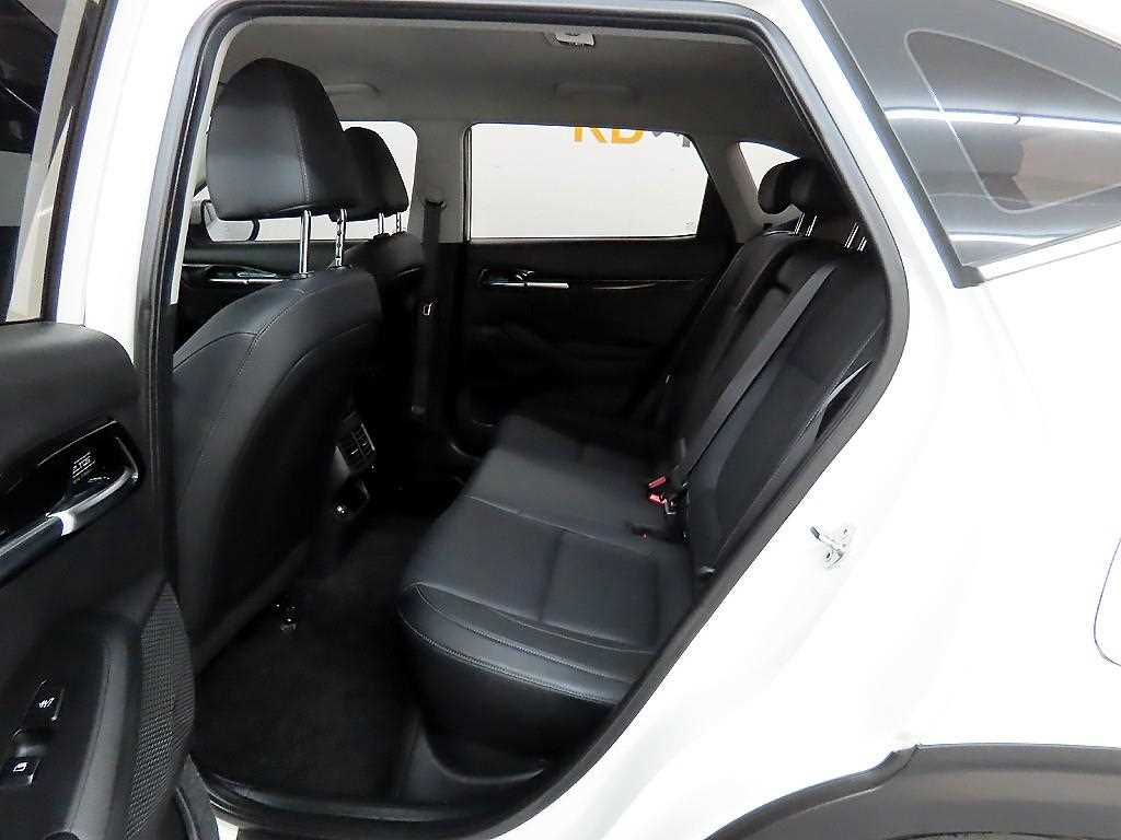 KIA Seltos - Vista 6