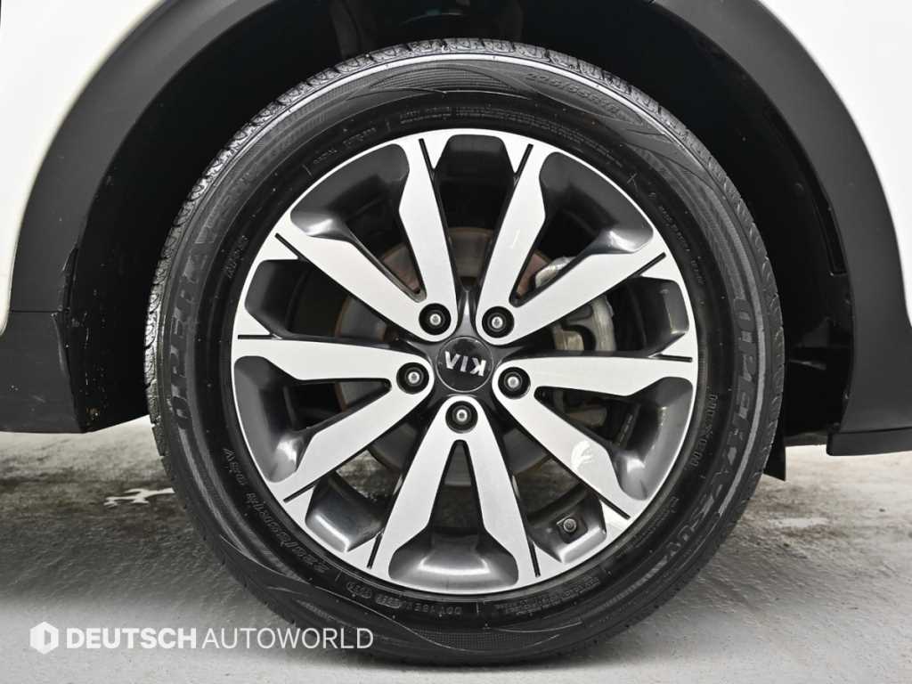 KIA Sportage - Vista 5