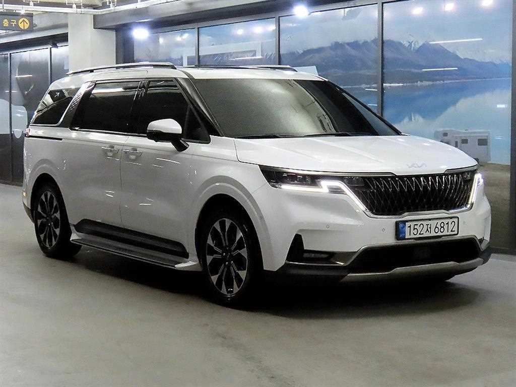 KIA Carnival 2023 Blanco - Importación desde Corea - HF Imports Iquique - Foto 1