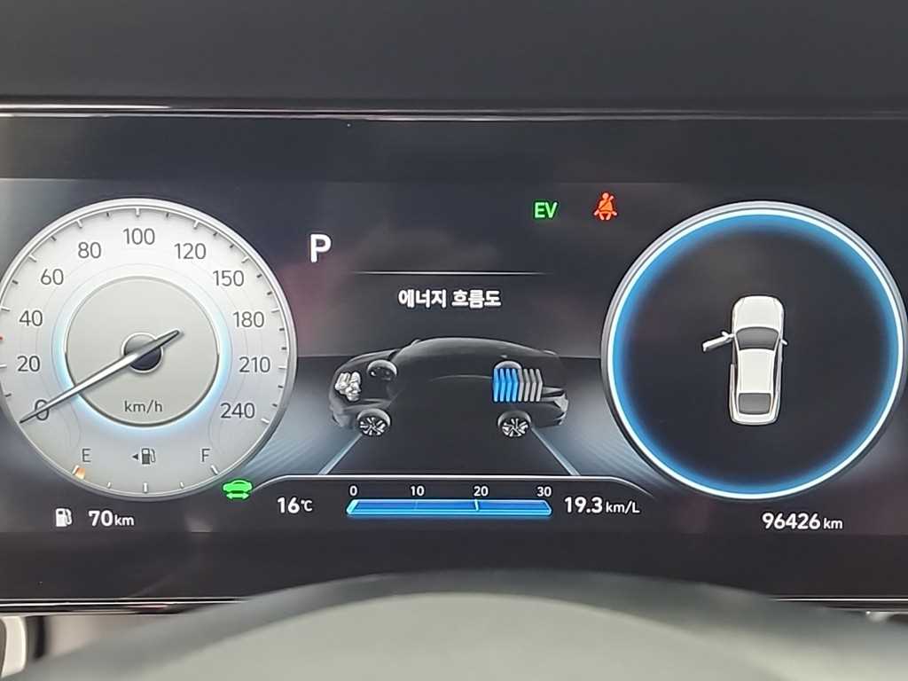 HYUNDAI Avante - Vista 6
