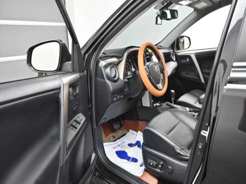 Toyota RAV4 - Vista 11