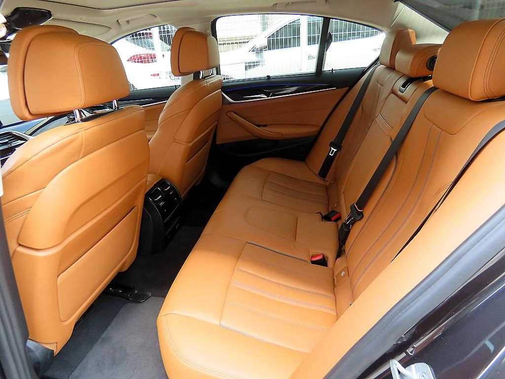 BMW 5 Series - Vista 6