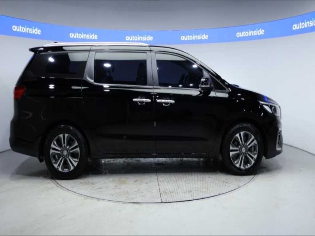 KIA Carnival - Vista 4