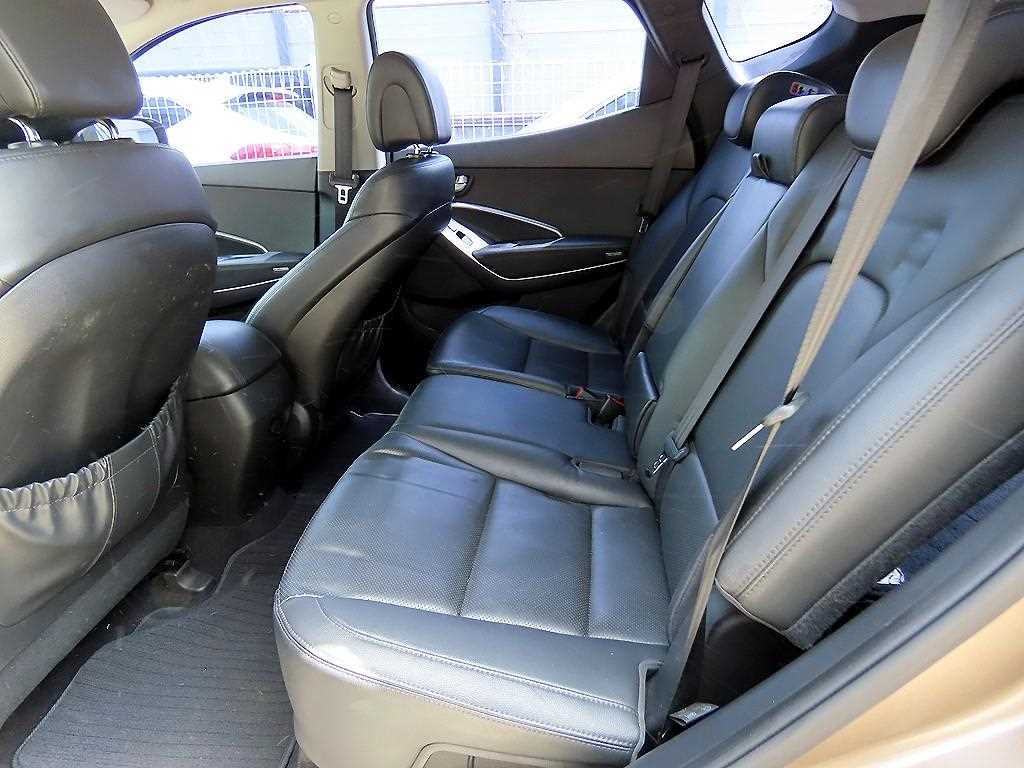 HYUNDAI Santa Fe - Vista 6