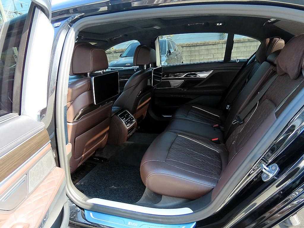 BMW 7 Series - Vista 6