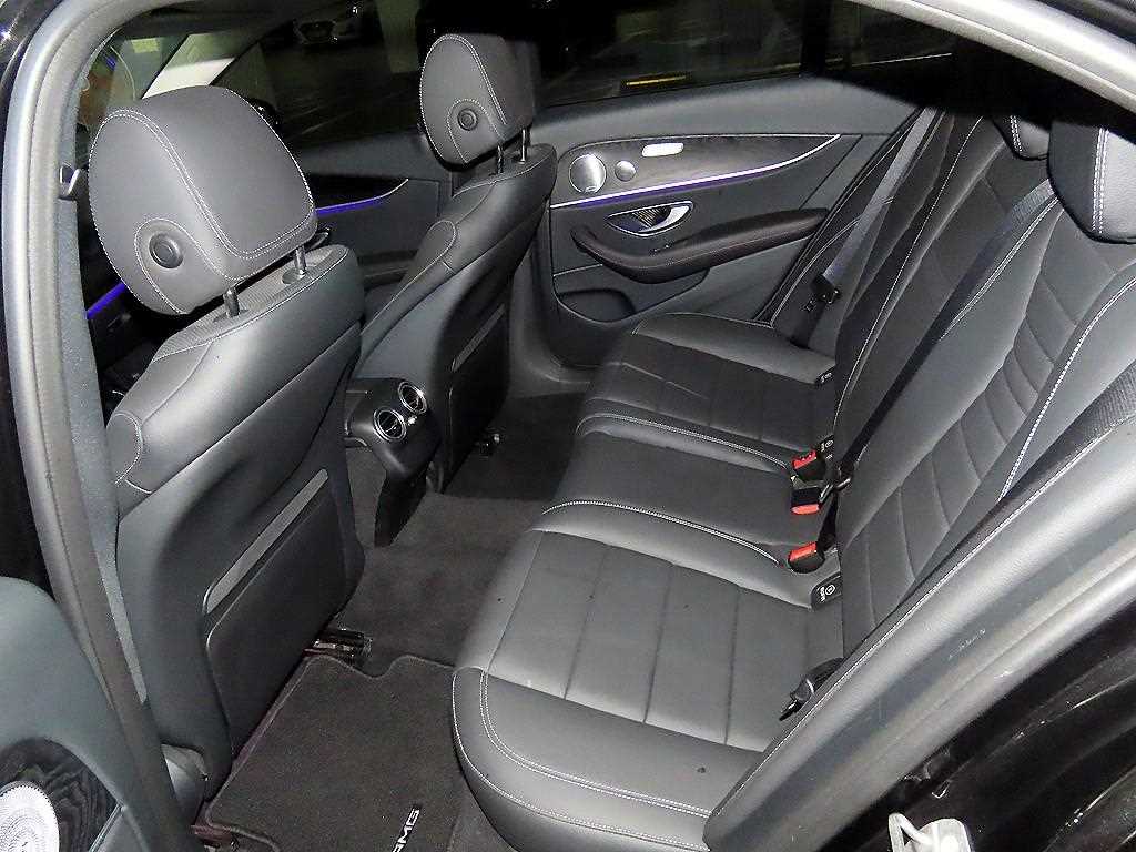 Mercedes Benz E class - Vista 7