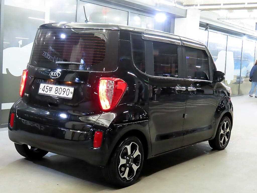 KIA Ray - Vista 4