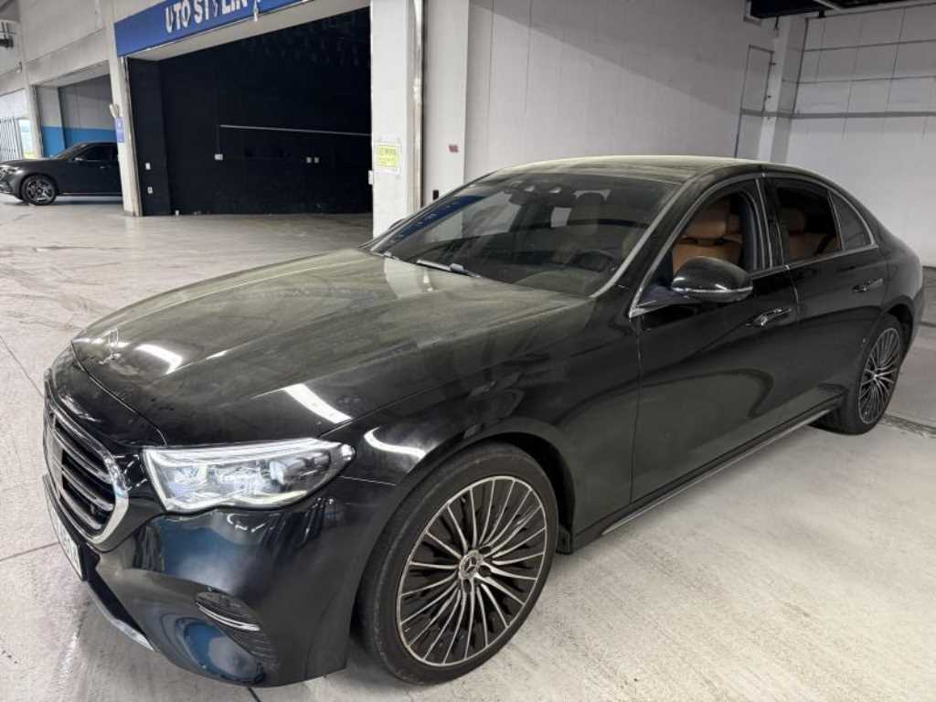 Mercedes Benz E class - Vista 2