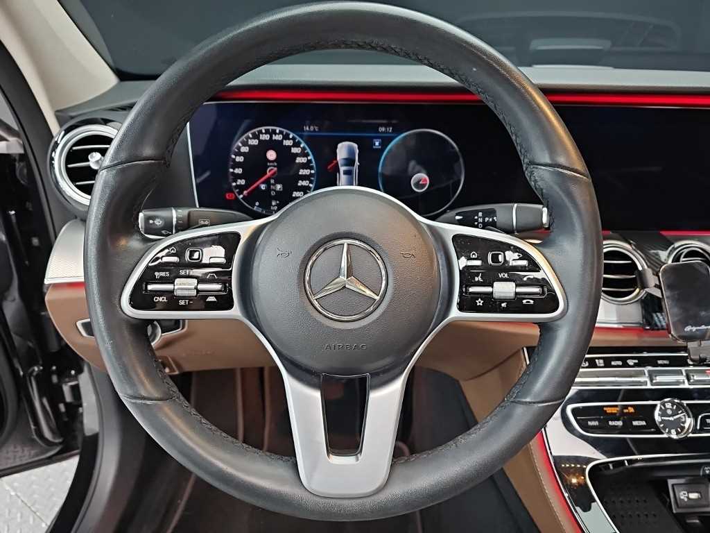 Mercedes Benz E class - Vista 9