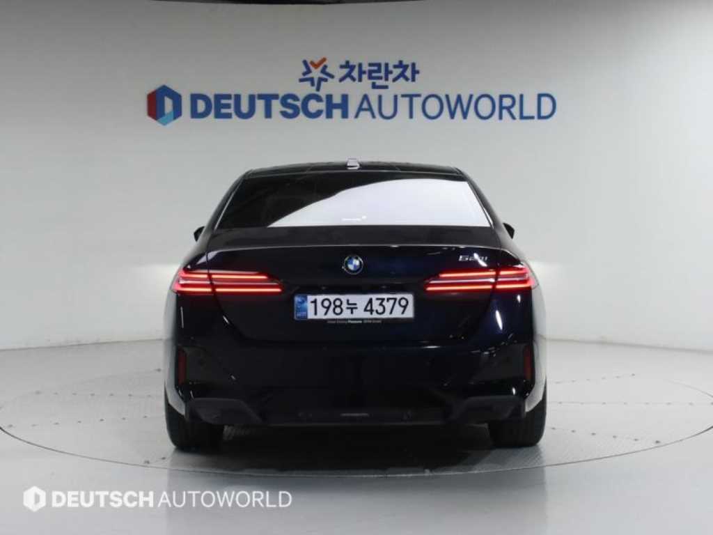 BMW 5 Series - Vista 4