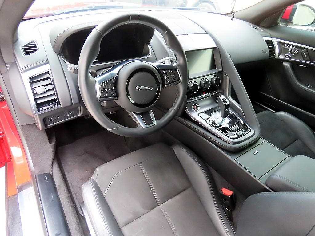 Jaguar F-TYPE - Vista 6