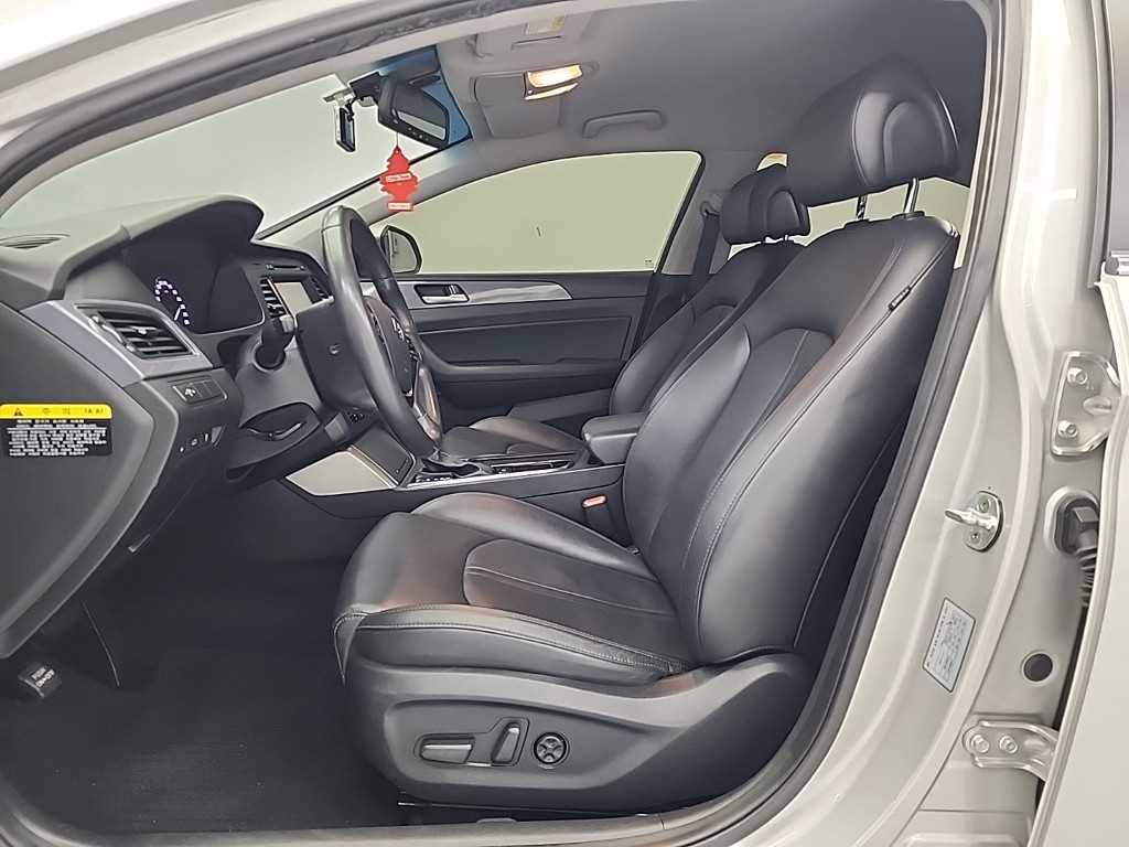 HYUNDAI Sonata - Vista 11