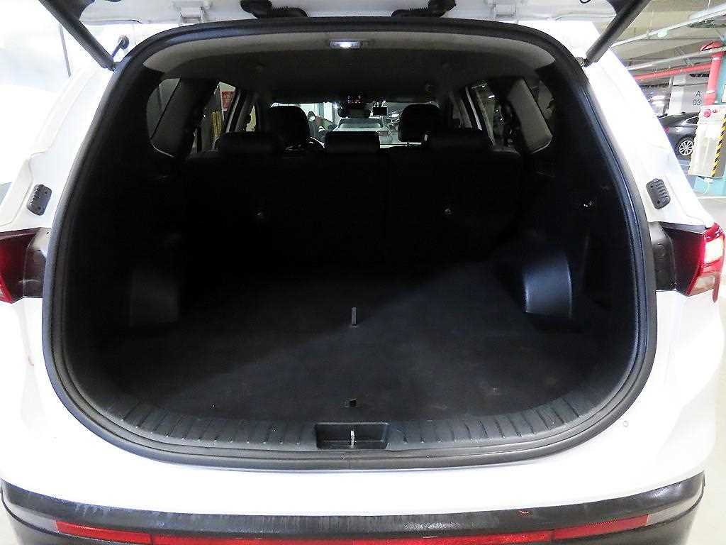 HYUNDAI Santa Fe 2023 Blanco - Importación desde Corea - HF Imports Iquique - Foto 17