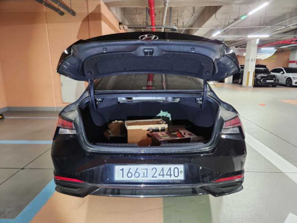 HYUNDAI Avante - Vista 4