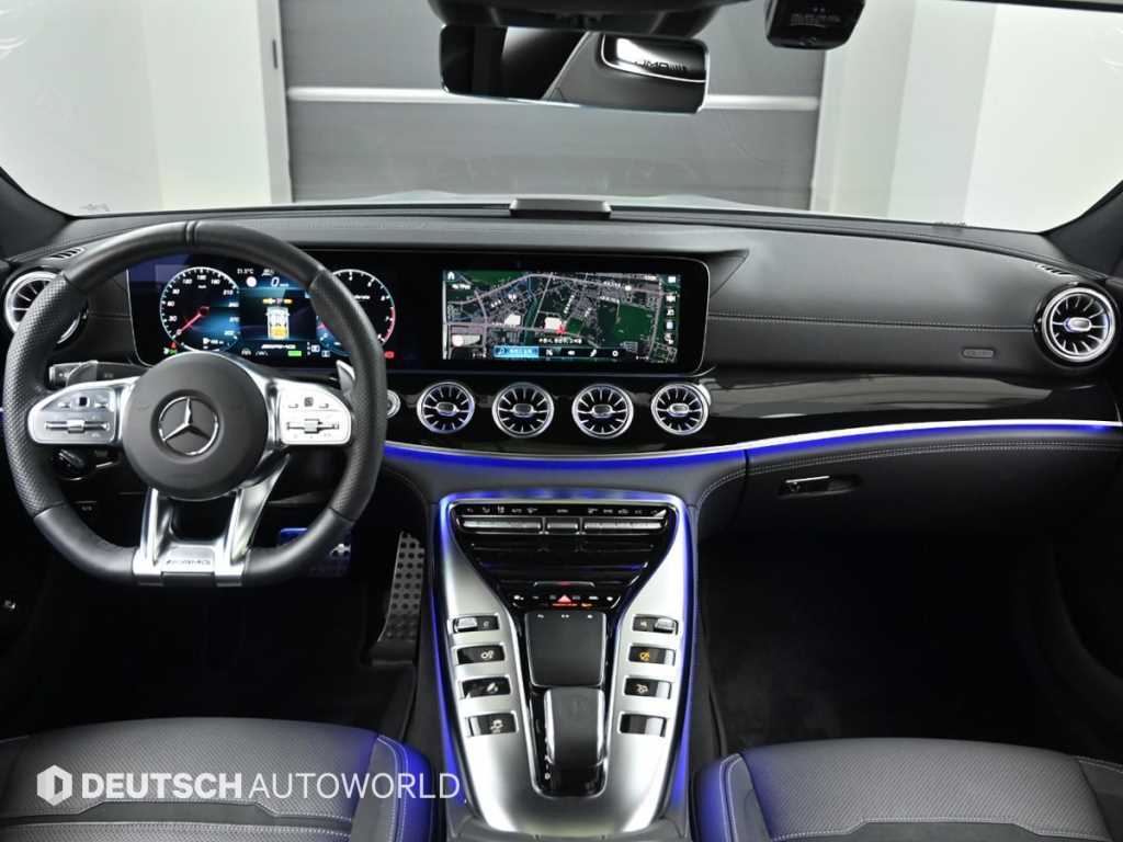 Mercedes Benz AMG GT - Vista 7