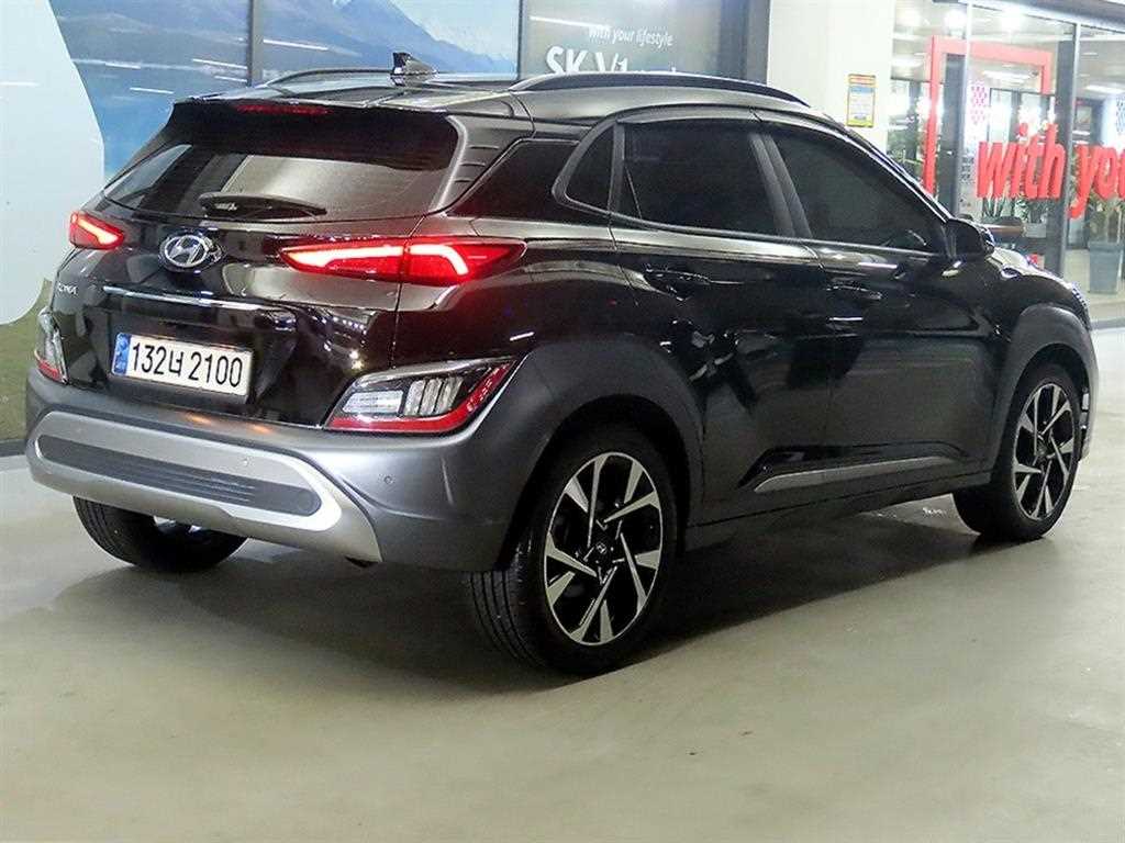 HYUNDAI Kona - Vista 4