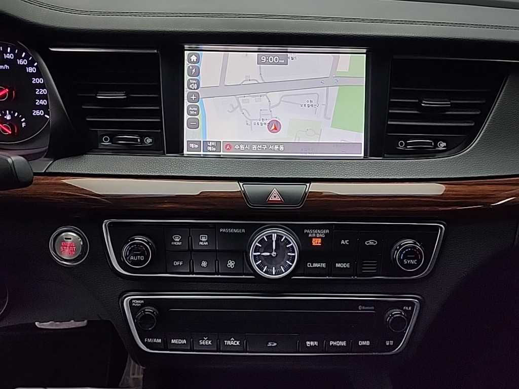 KIA K7 - Vista 10