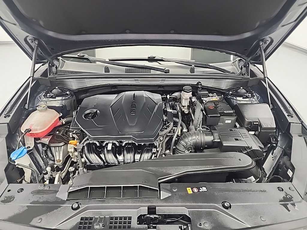 KIA K8 - Vista 5