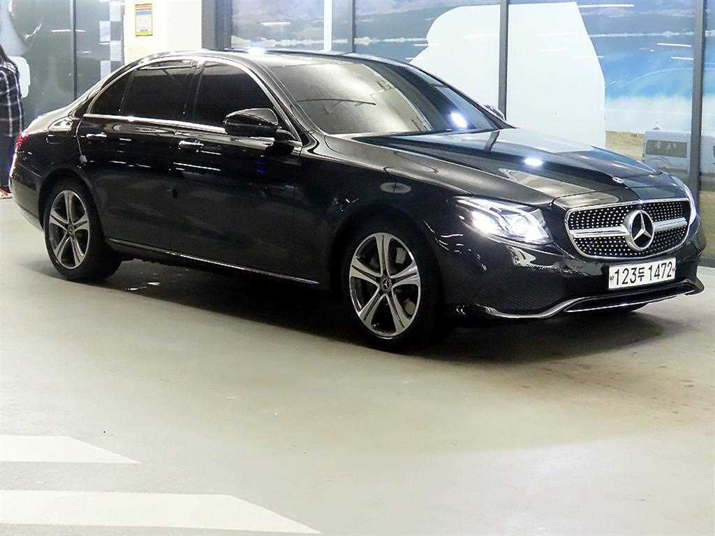 Mercedes Benz E class 2018 Negro - Importación desde Corea - HF Imports Iquique - Foto 1
